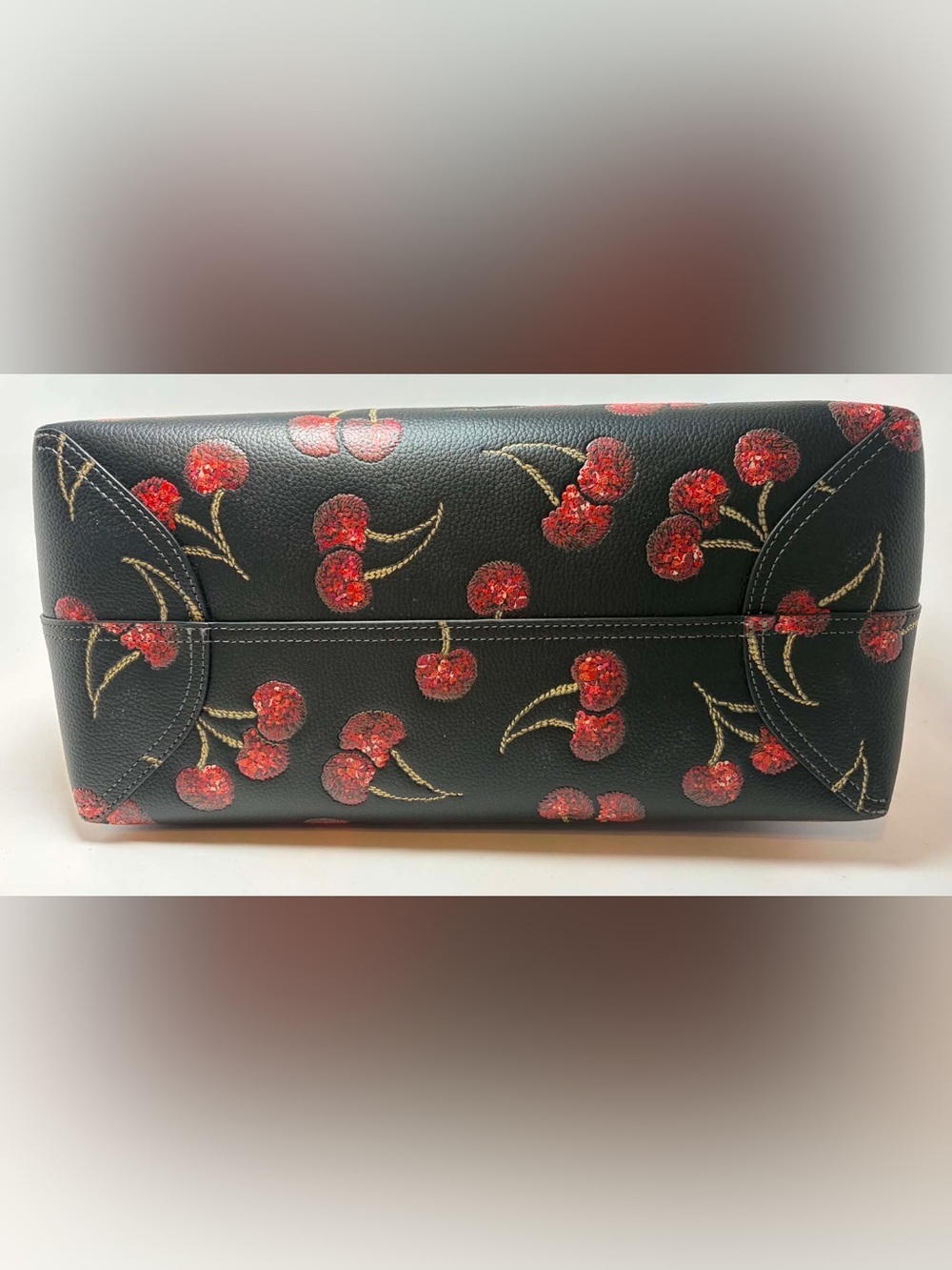 π Rare COACH City Tote in Glitter Cherry Print β NWOT W/Cherry Wristlet NWT - Picture 11 of 12